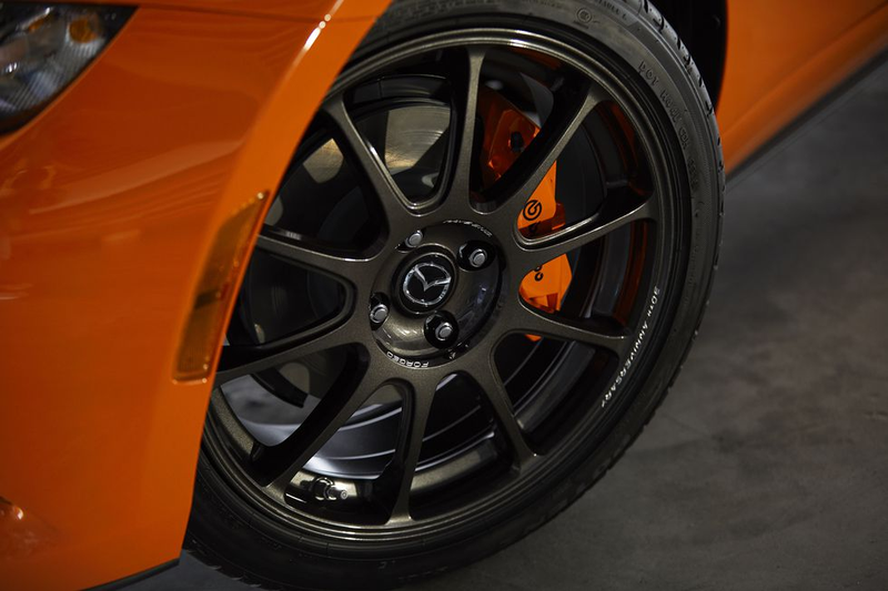 Illustration for article titled The Mazda Miata MX-5 30th Anniversary Edition Gets a Manual and a Limited-Slip Diff